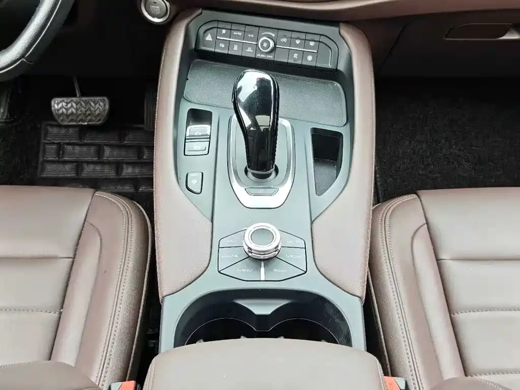 Haval F7 2020 — фото 10