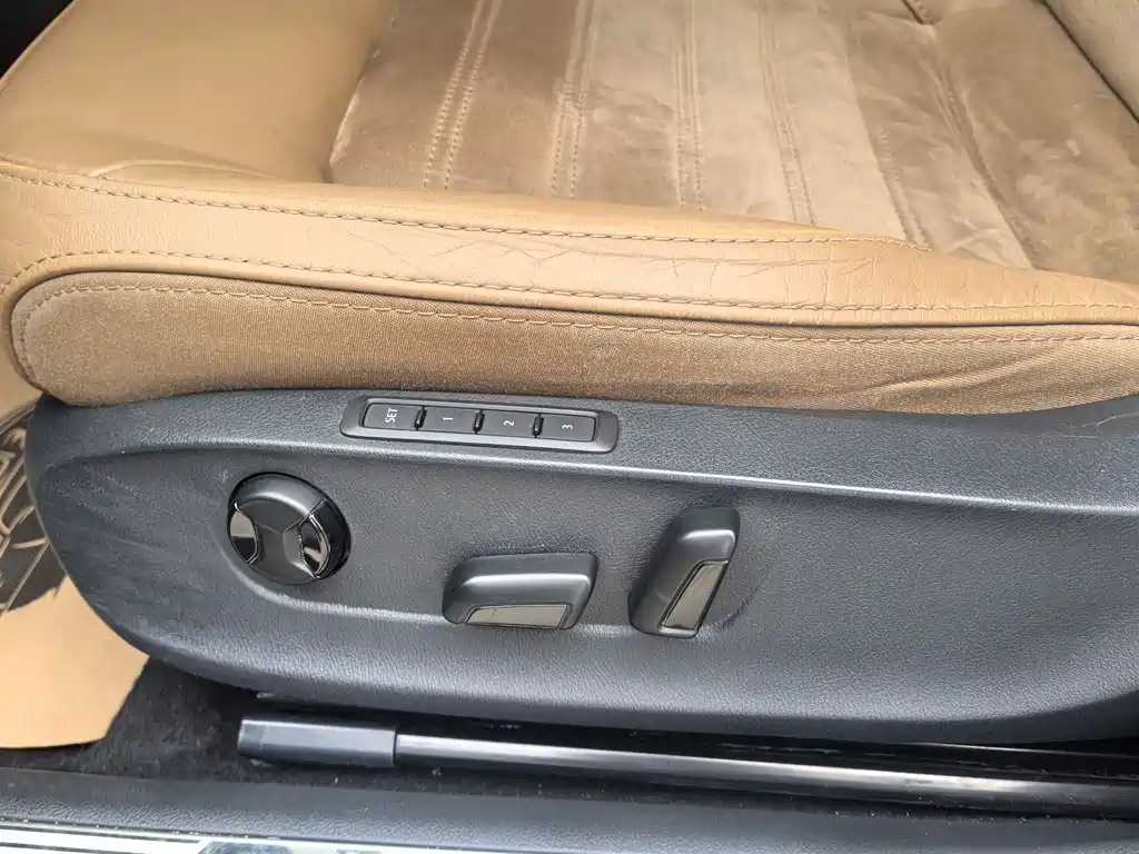 Volkswagen Passat 2015 — фото 14