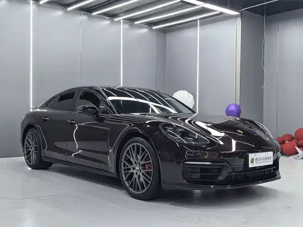 Porsche Panamera 2024