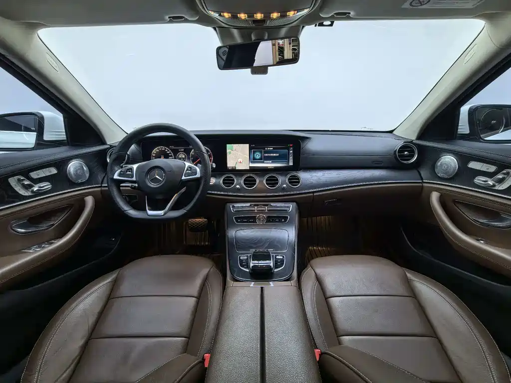Mercedes-Benz E-Class 2017 — фото 11