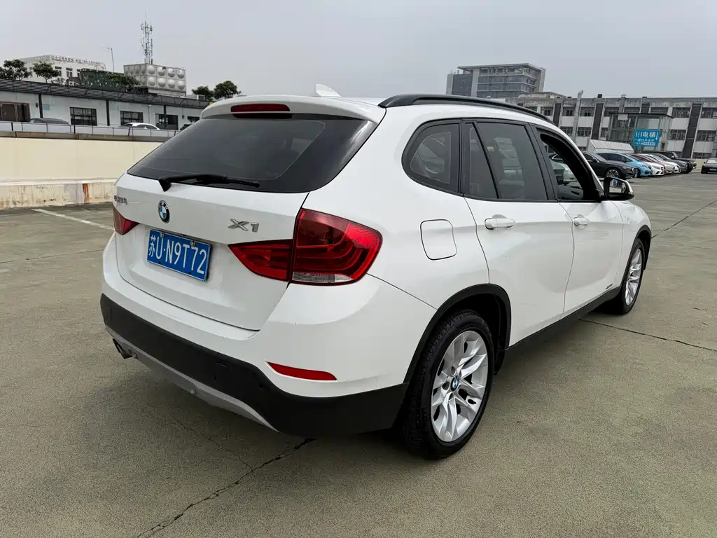 BMW X1 2015 — фото 5