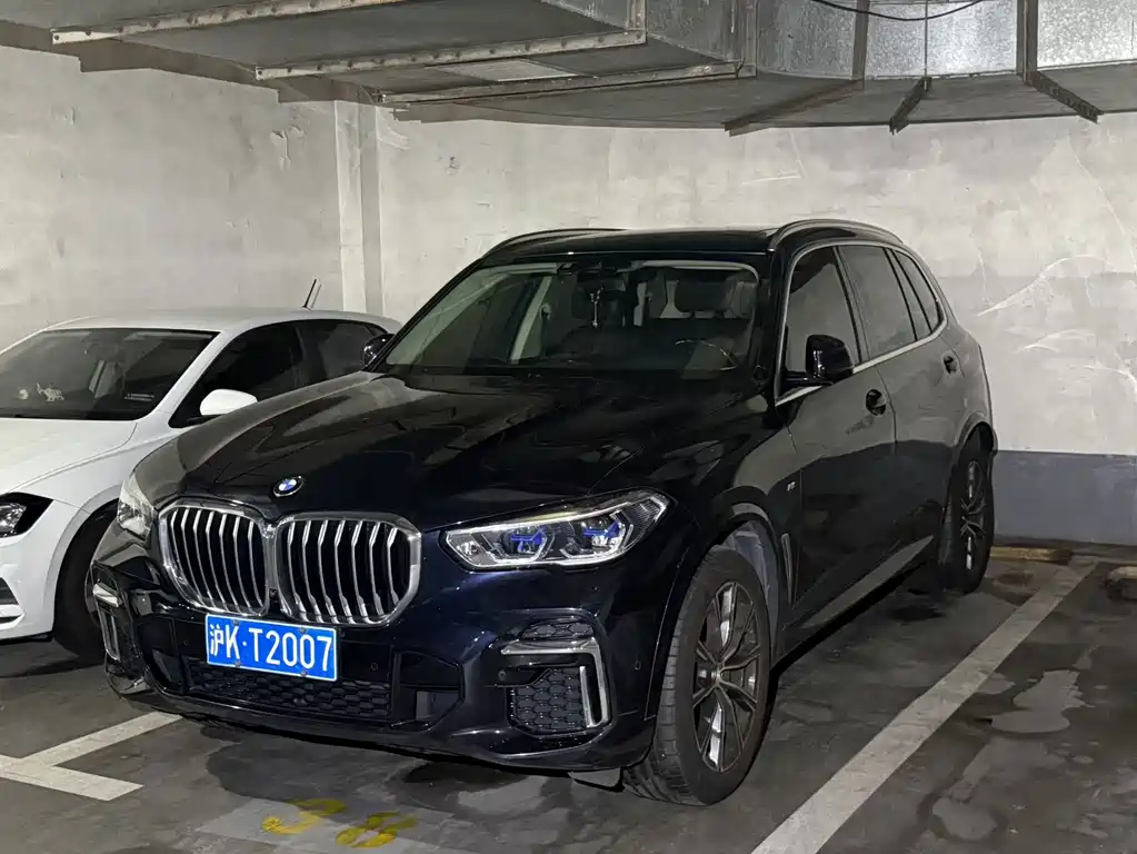 BMW X5 2022 — фото 1