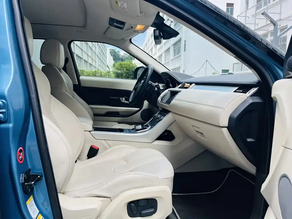 Land Rover Evoque 2014 — фото 11