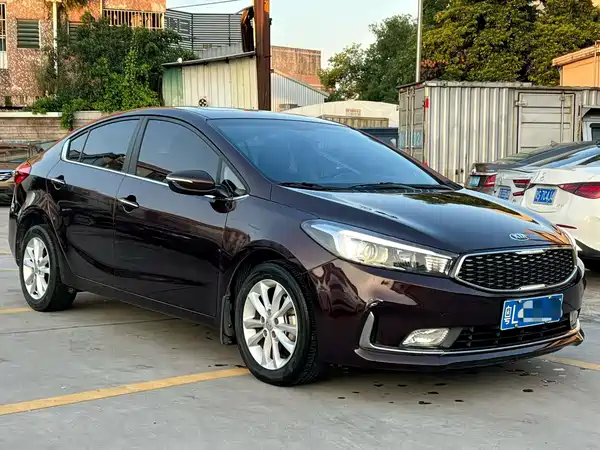 Kia K3 2016