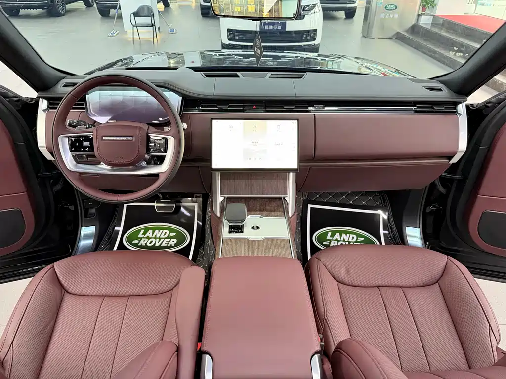 Land Rover Range Rover 2024 — фото 12