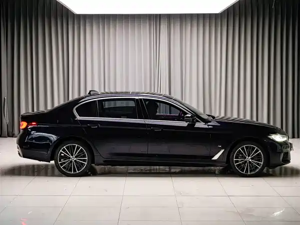 BMW 5 Series 2023