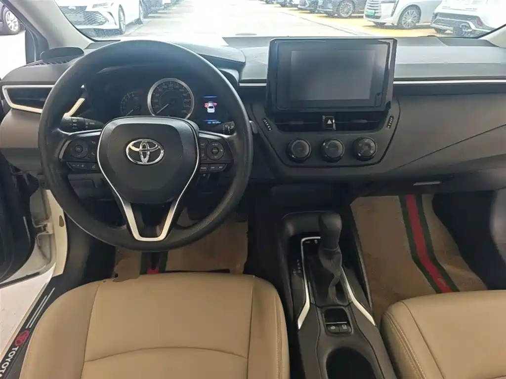 Toyota Corolla 2022 — фото 10