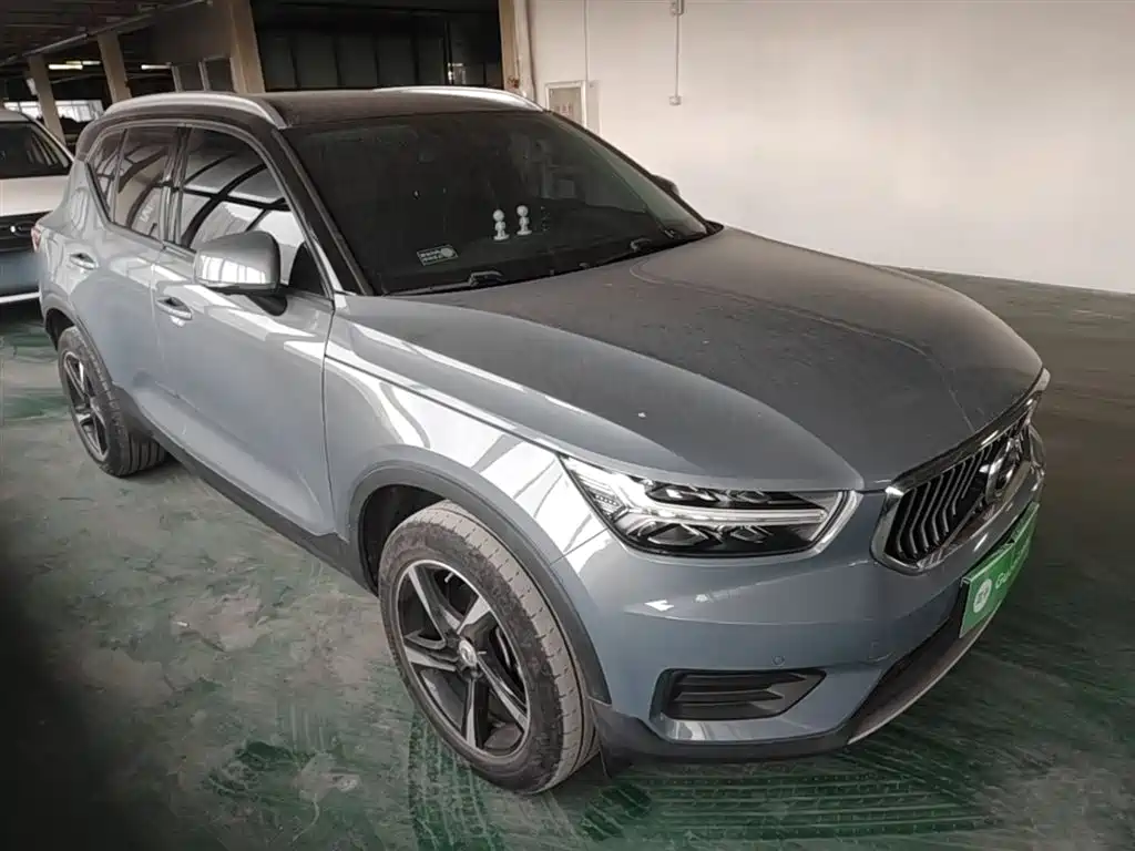 Volvo XC40 2020 — фото 4