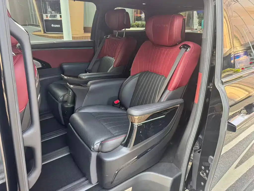 GAC Motor Trumpchi M8 2023 — фото 5