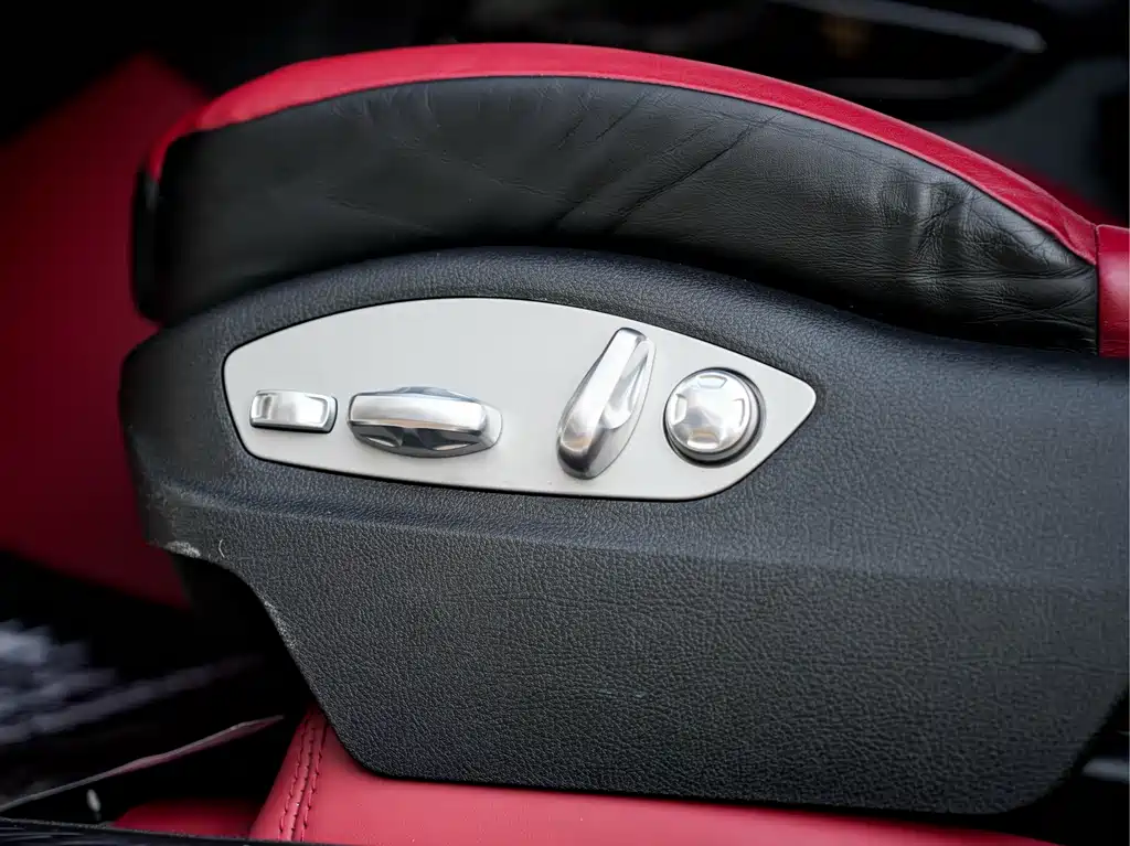 Porsche Macan 2020 — фото 10
