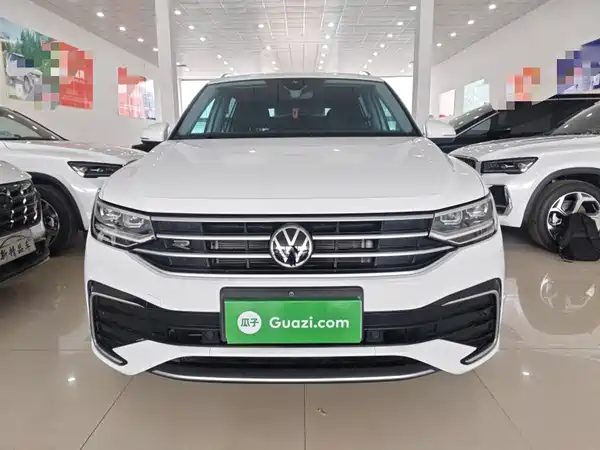 Volkswagen Tiguan L 2023