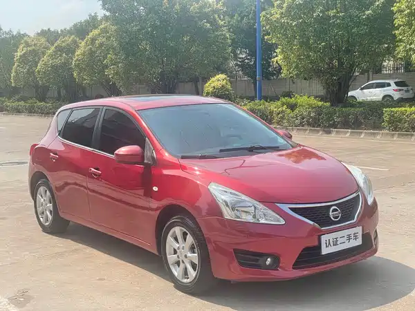 Nissan Tiida 2011