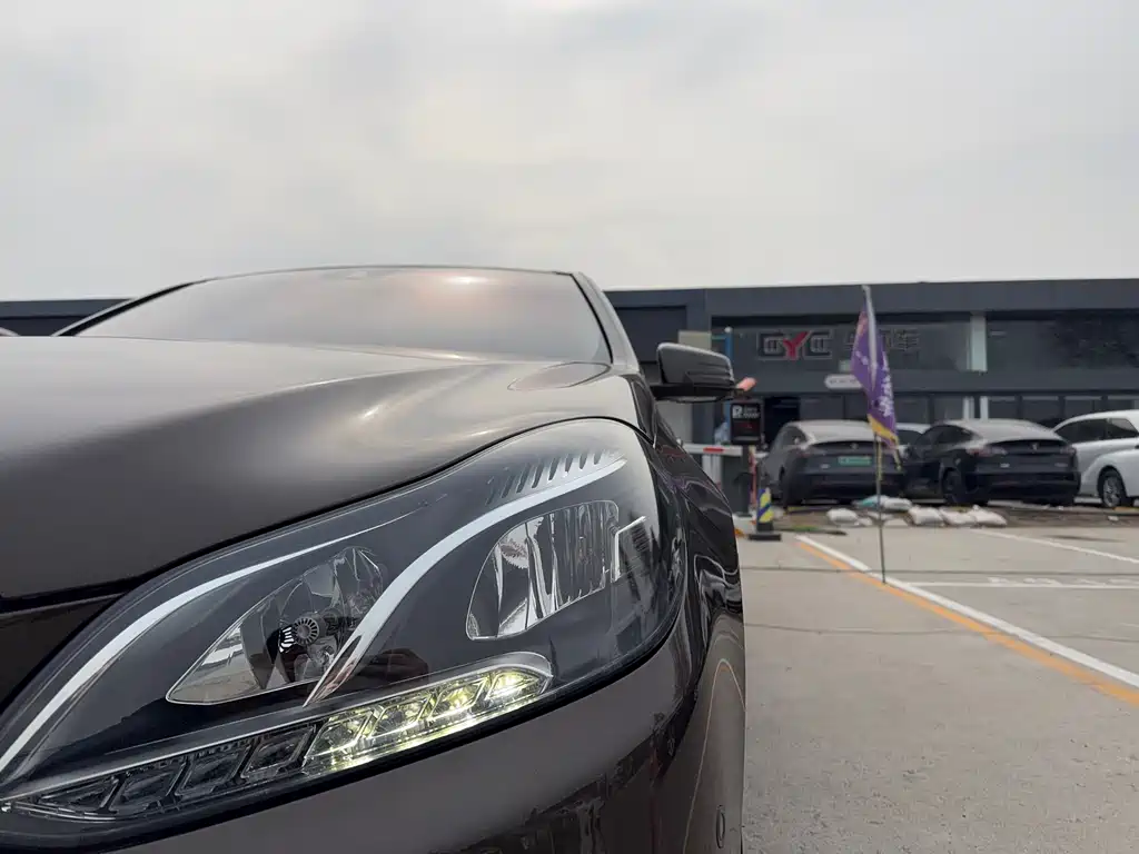 Mercedes-Benz E-Class 2015