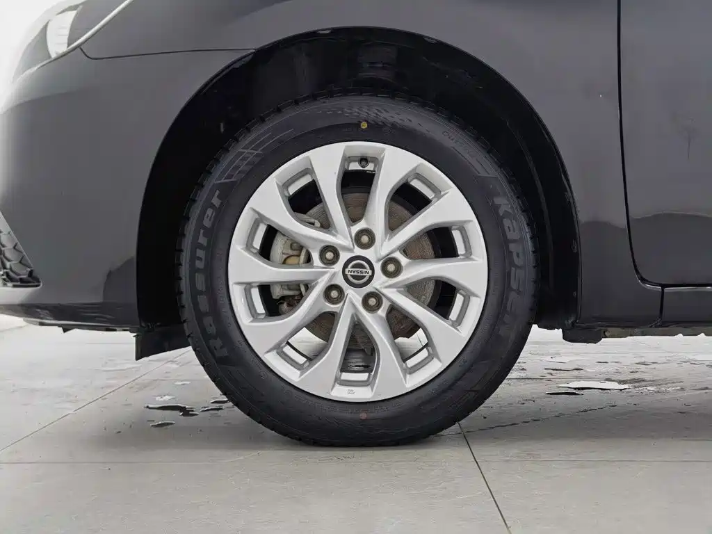 Nissan Sylphy 2019 — фото 17