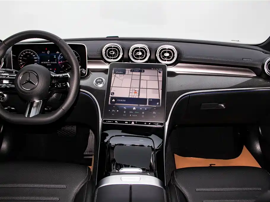 Mercedes-Benz C-Class 2025 — фото 14