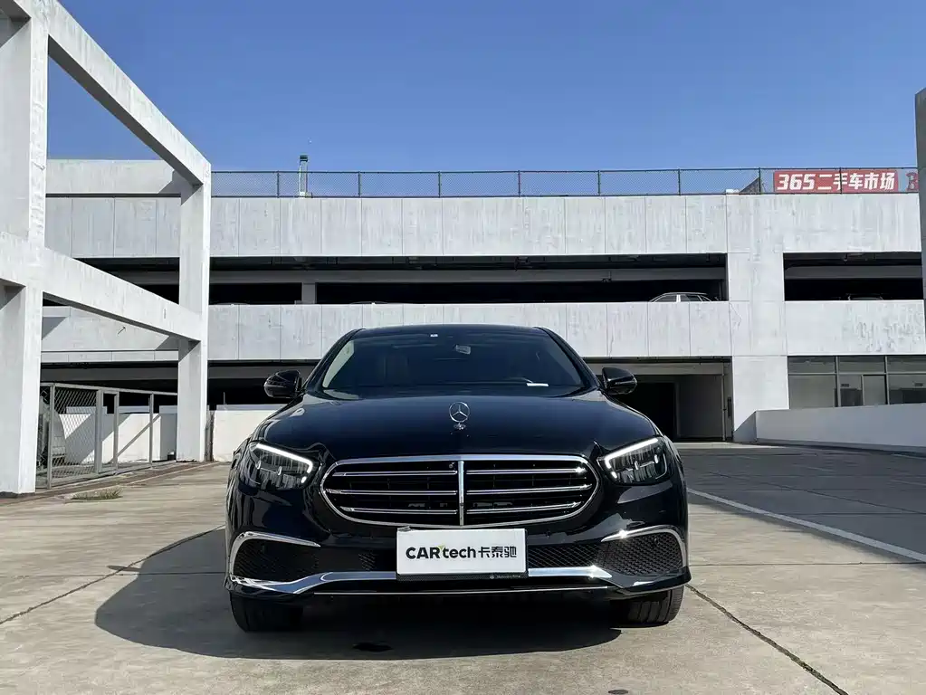 Mercedes-Benz E-Class 2023 — фото 2