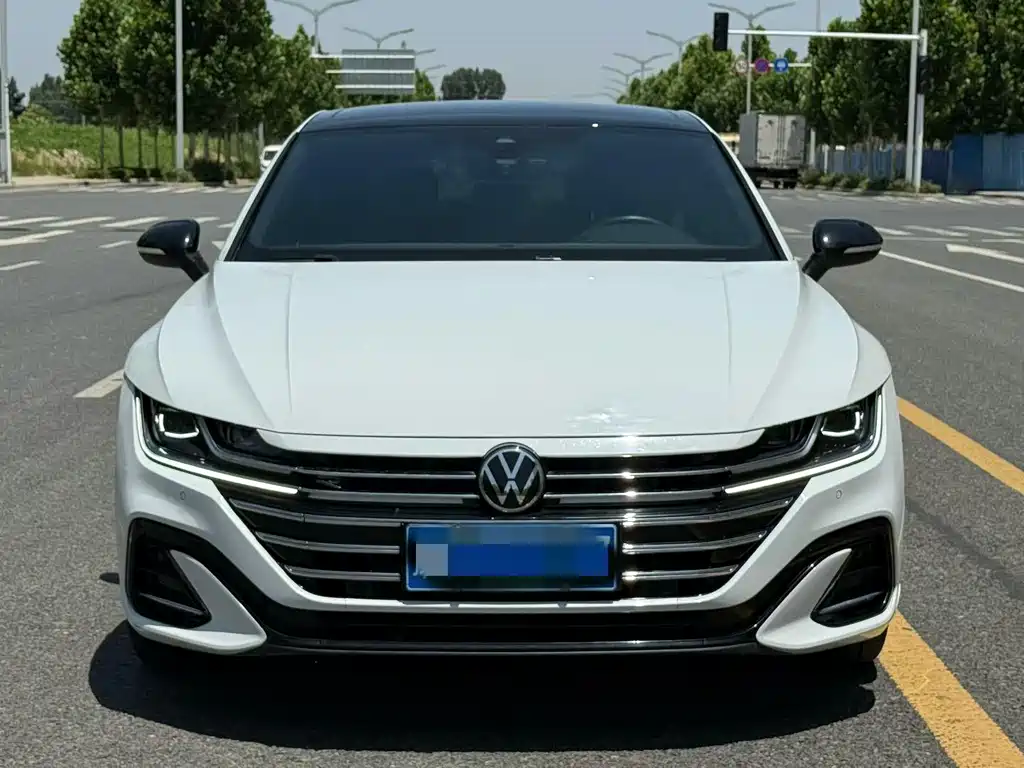 Volkswagen CC 2023 — фото 2