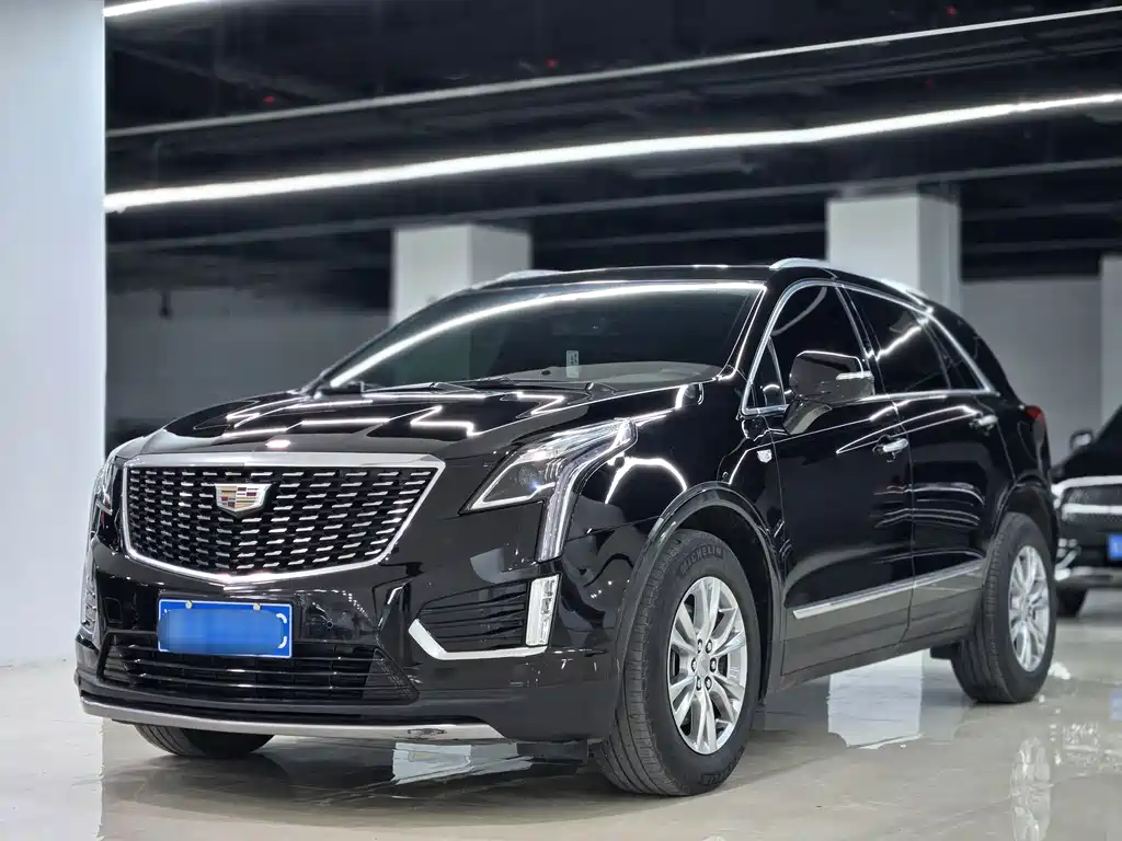 Cadillac XT5 2022 — фото 1