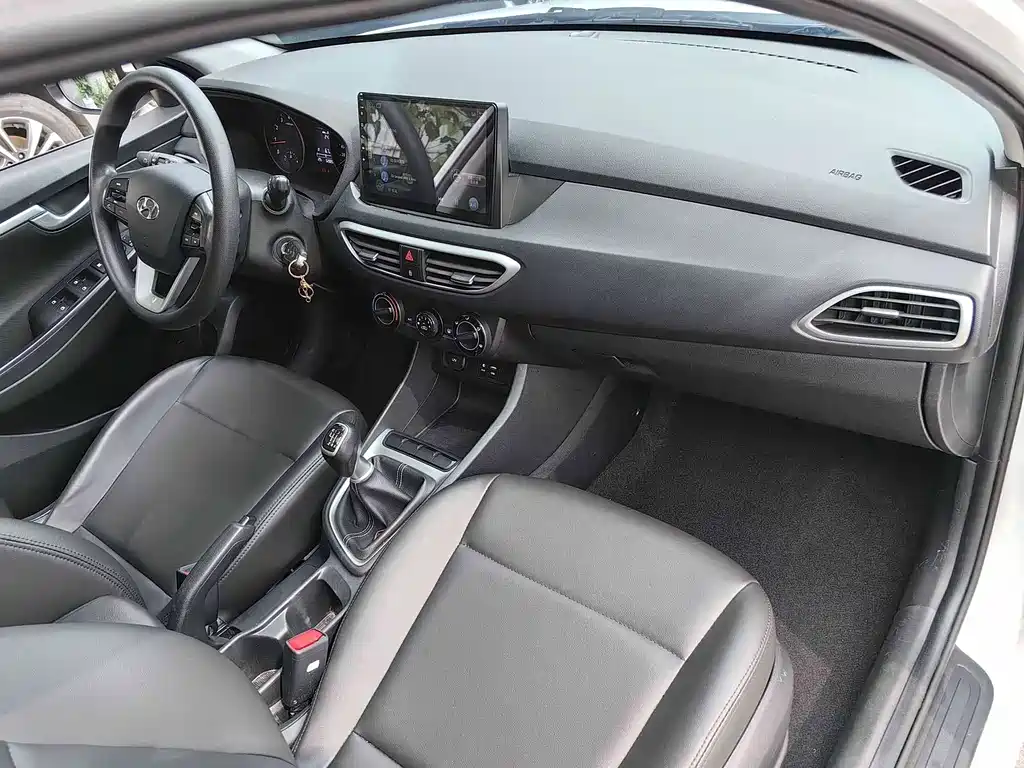 Hyundai Elantra 2017 — фото 5