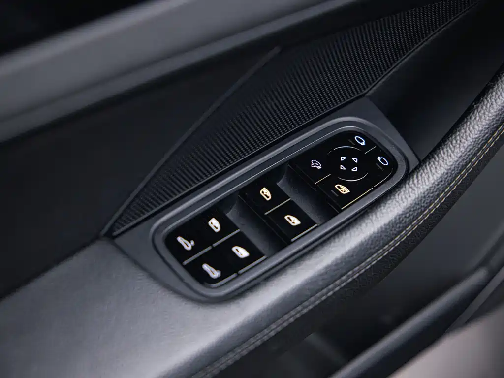 Porsche Panamera 2019 — фото 13