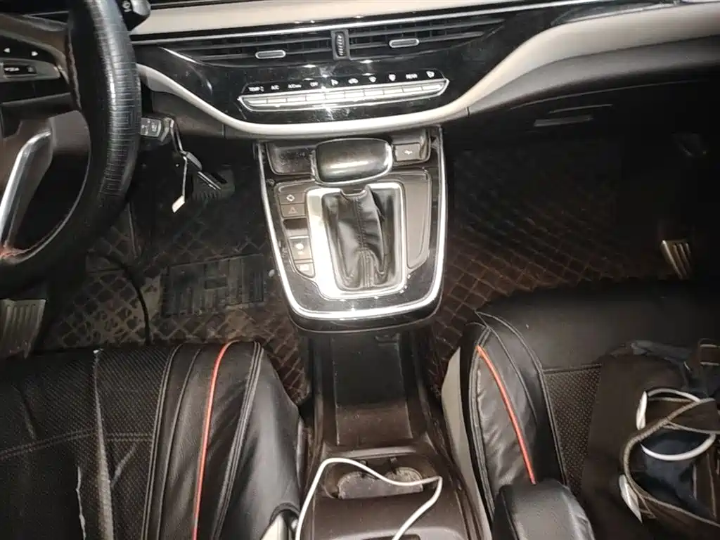 GAC Motor Trumpchi M6 2019 — фото 14