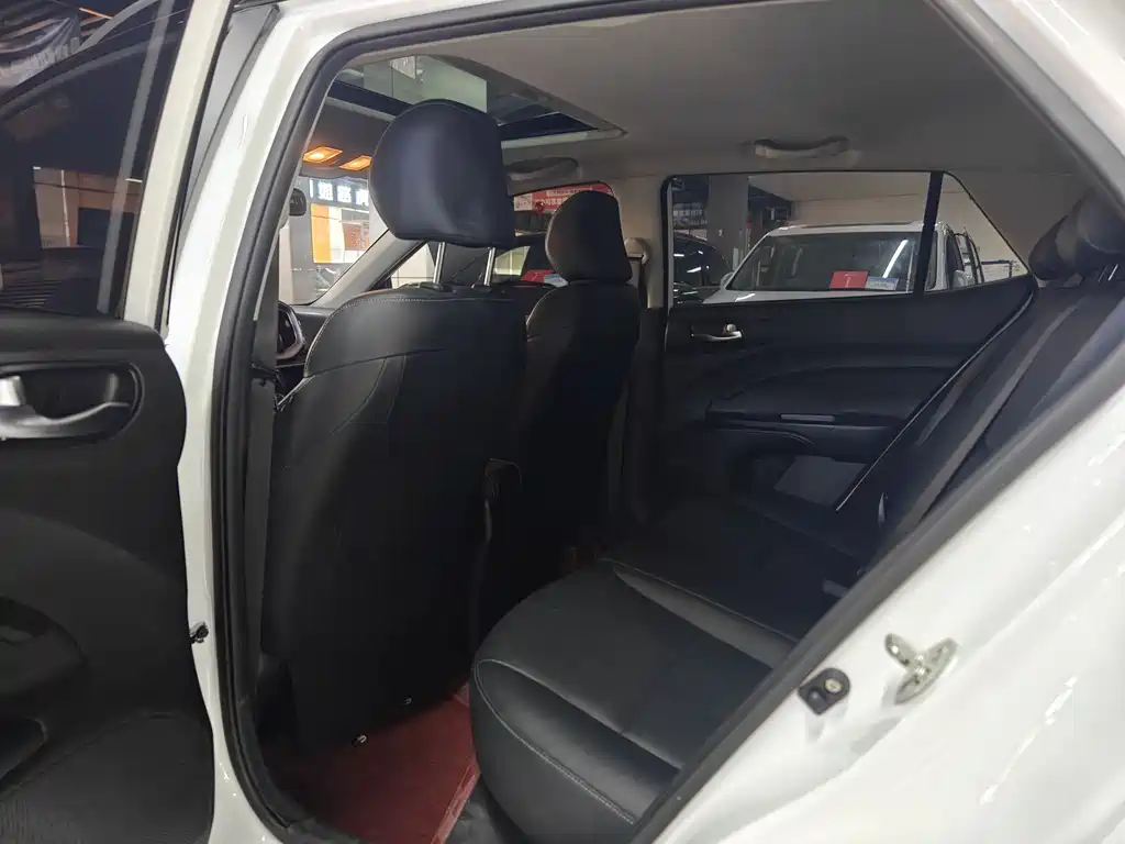 Kia KX1 2022