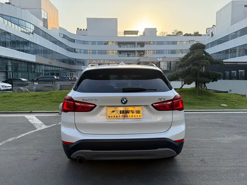 BMW X1 2018 — фото 10