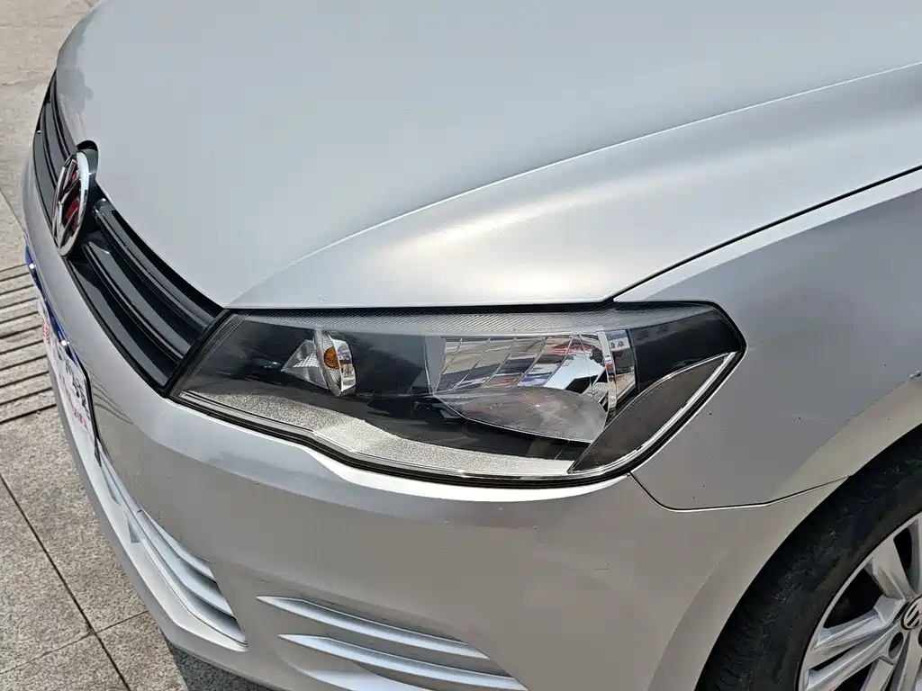 Volkswagen Jetta 2016 — фото 15