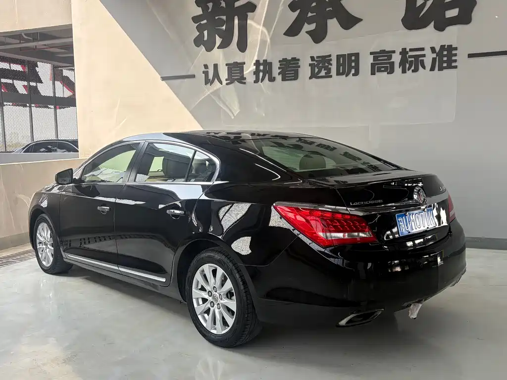 Buick LaCrosse 2015 — фото 10