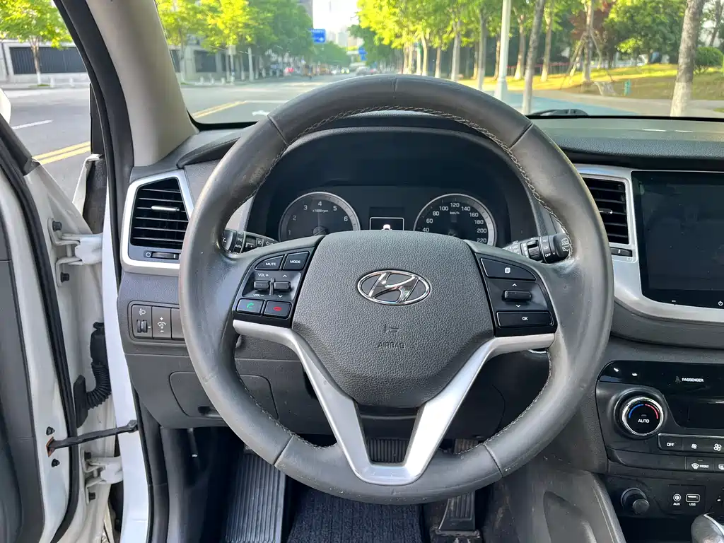 Hyundai Tucson 2017 — фото 6