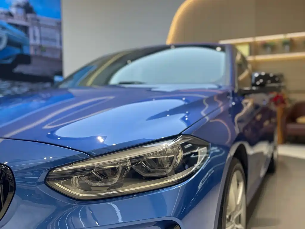 BMW 1 Series 2019 — фото 21
