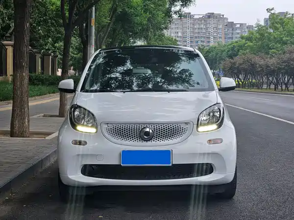 smart fortwo 2018