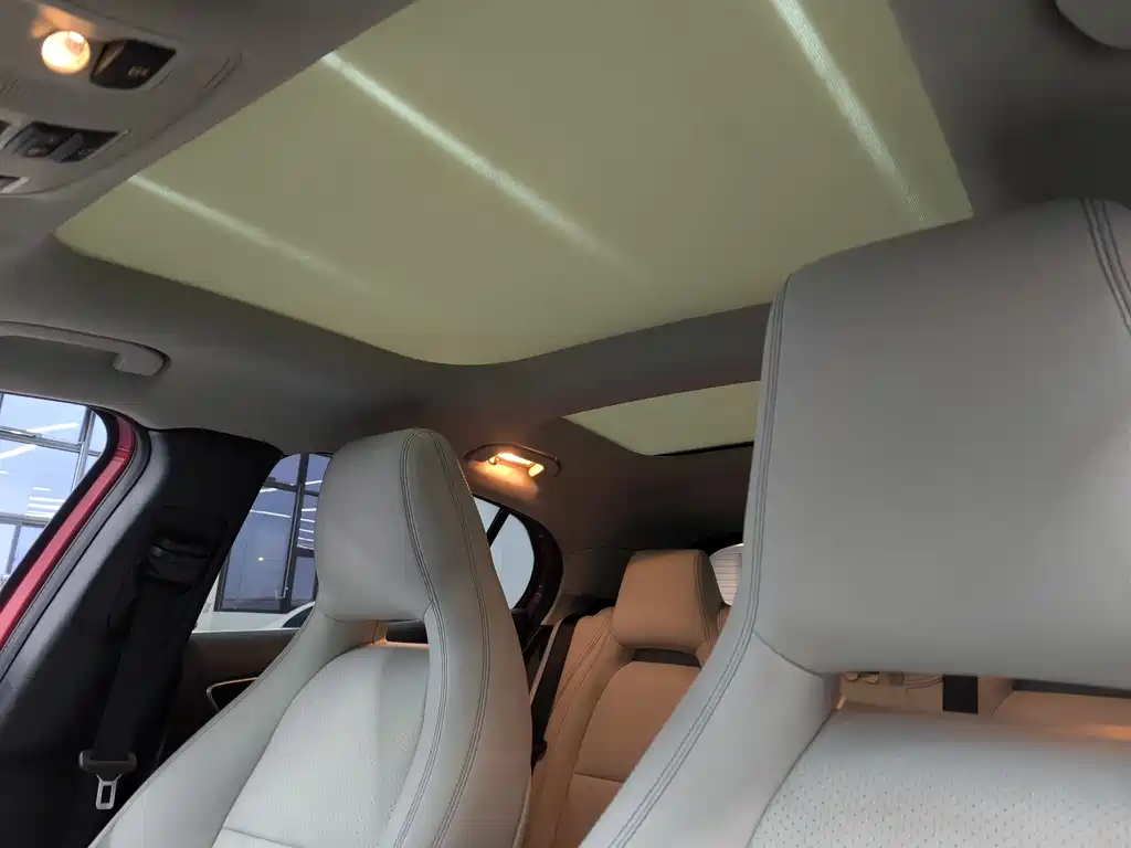 Mercedes-Benz GLA 2015 — фото 11