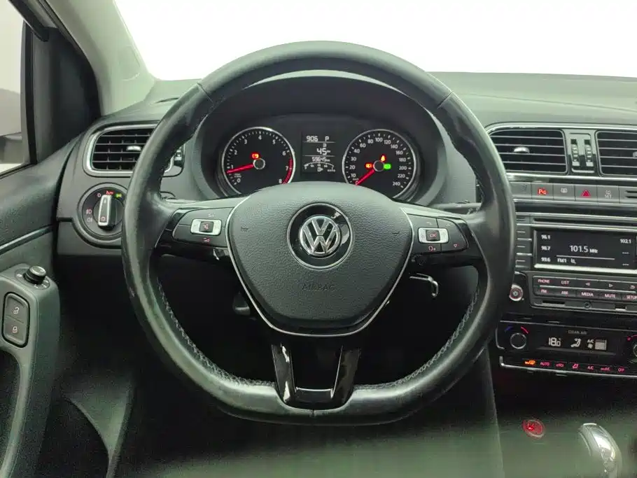 Volkswagen Polo 2018 — фото 15