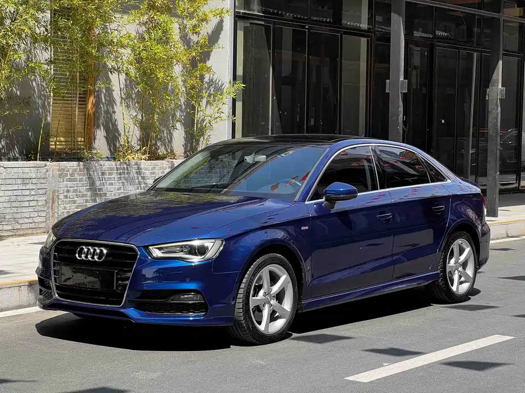 Audi A3 2016 — фото 1
