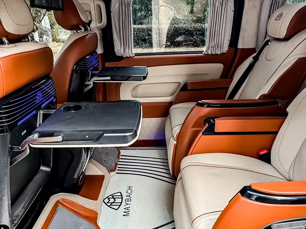 Mercedes-Benz Vito 2023 — фото 11