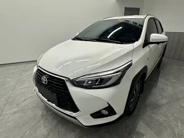 Toyota Yaris L 2022