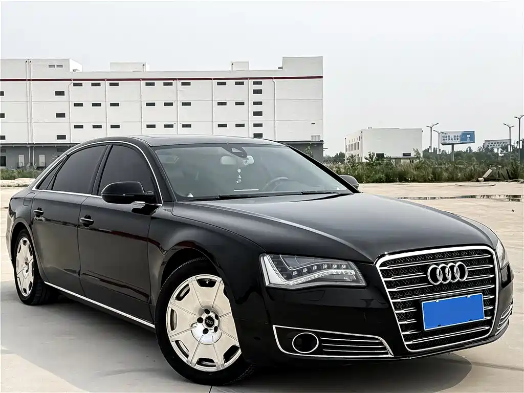 Audi A8 2013