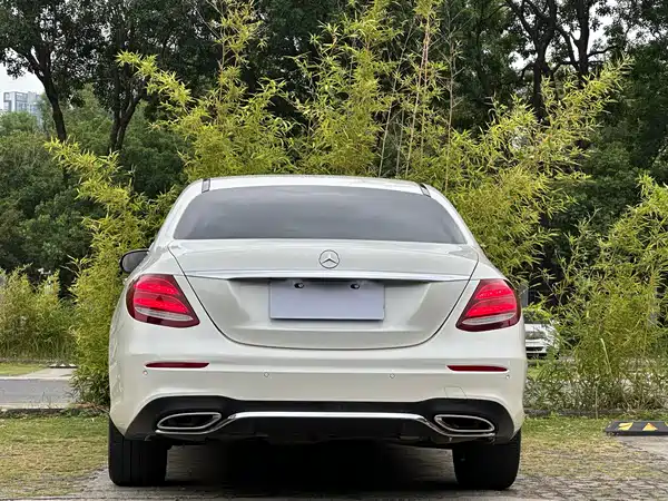 Mercedes-Benz E-Class 2018