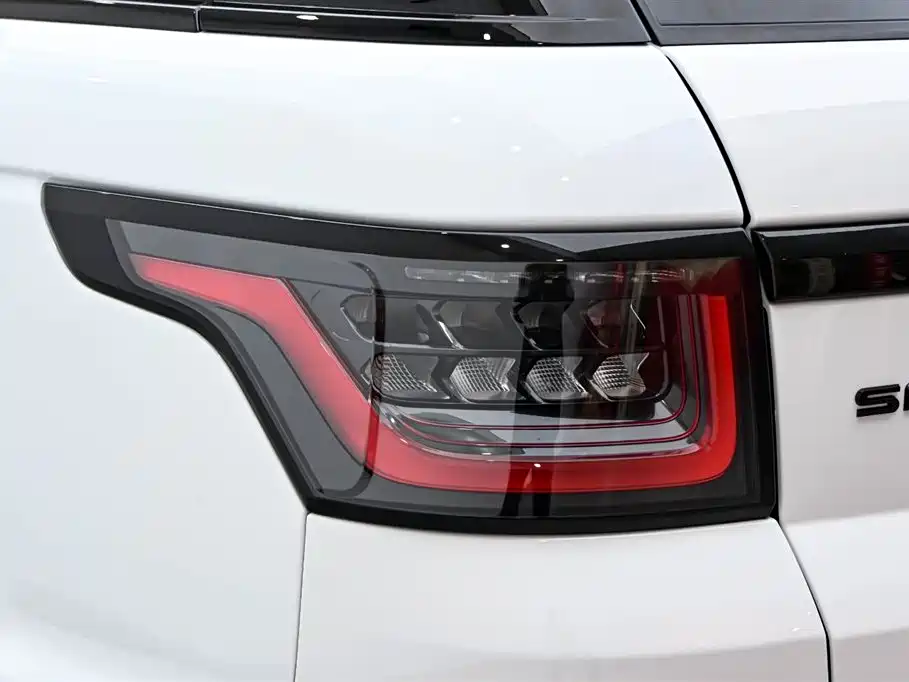 Land Rover Sport PHEV 2021 — фото 9
