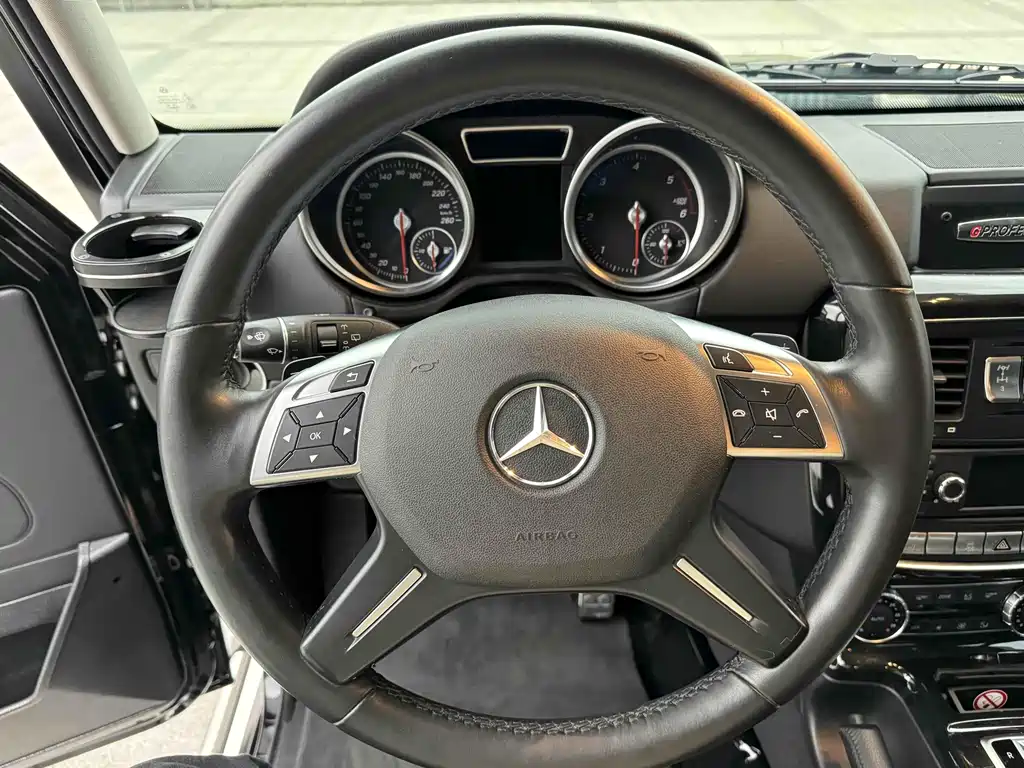 Mercedes-Benz G-Class 2018 — фото 10