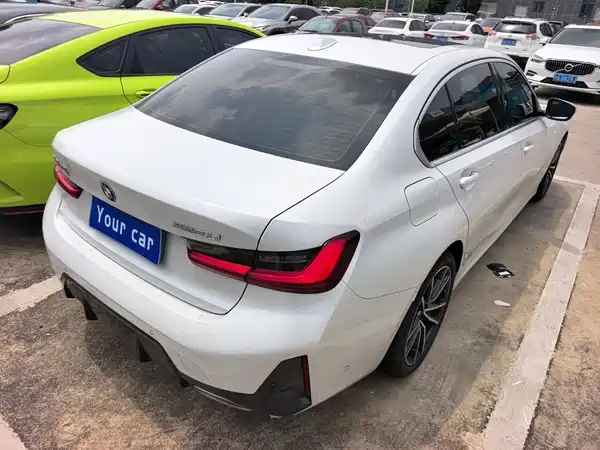 BMW 3 Series 2023