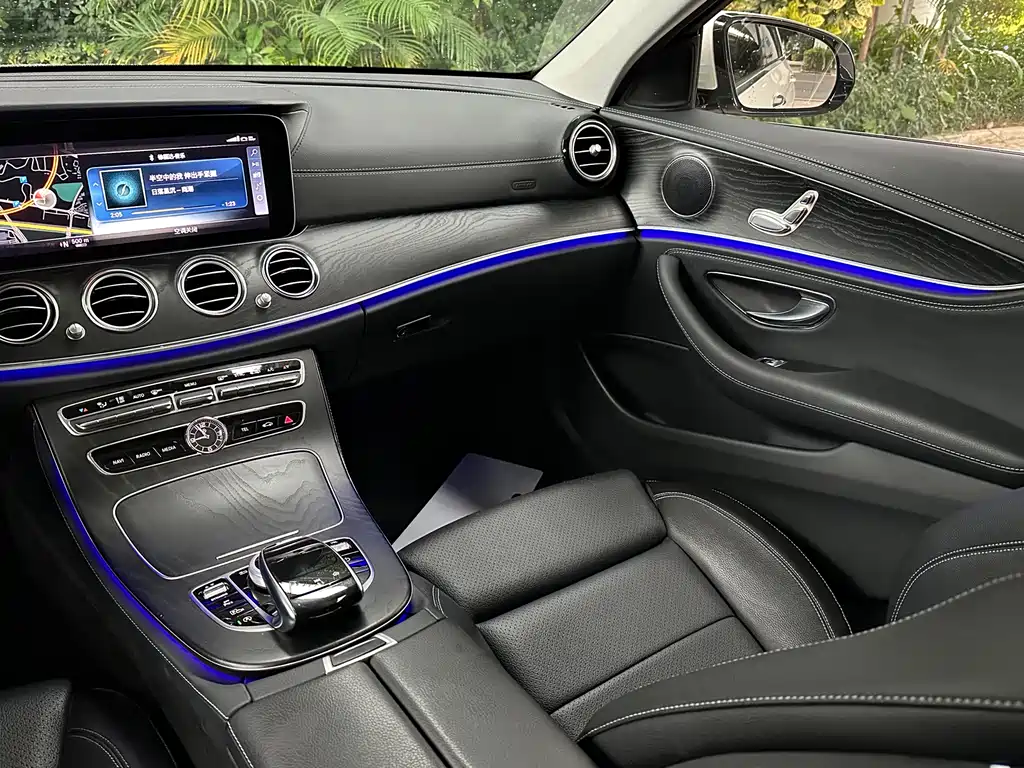 Mercedes-Benz E-Class 2018 — фото 10