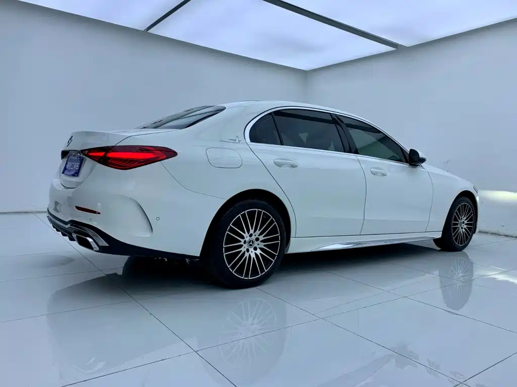 Mercedes-Benz C-Class 2023