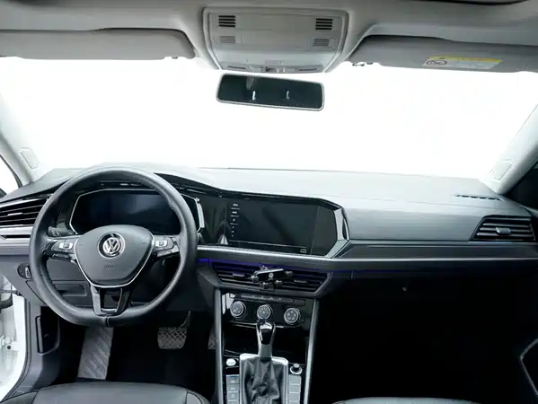 Volkswagen Sagitar 2021