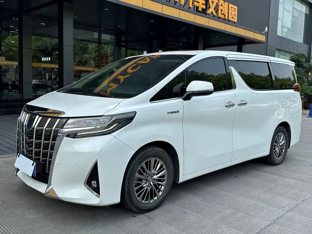 Toyota Alphard 2020 — фото 1