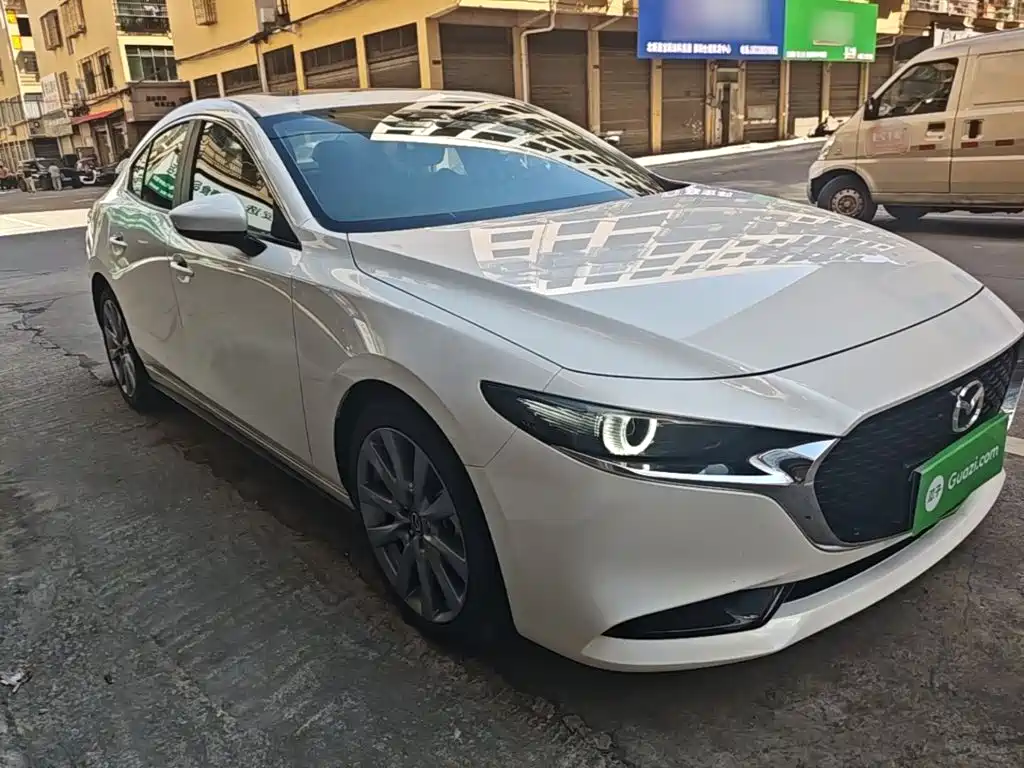 Mazda 3 Axela 2021