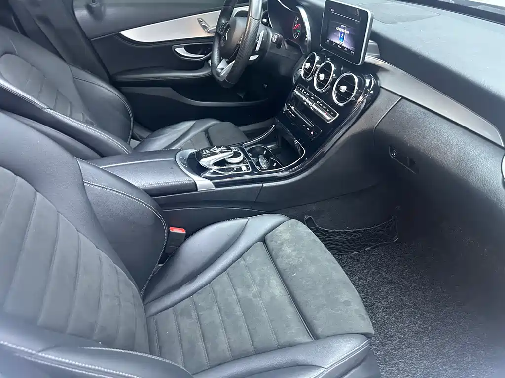 Mercedes-Benz C-Class 2018 — фото 14