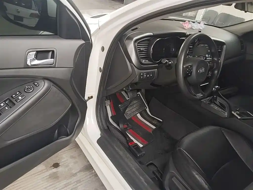 Kia K5 2015 — фото 12