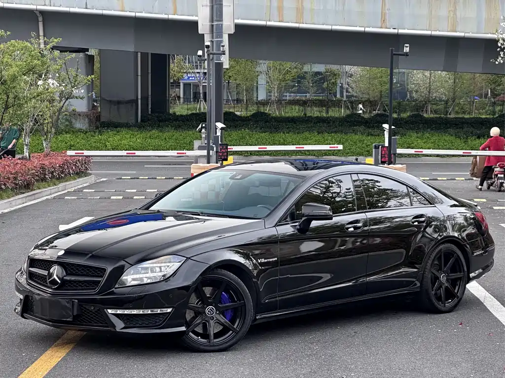 Mercedes-Benz CLS AMG 2013 — фото 1